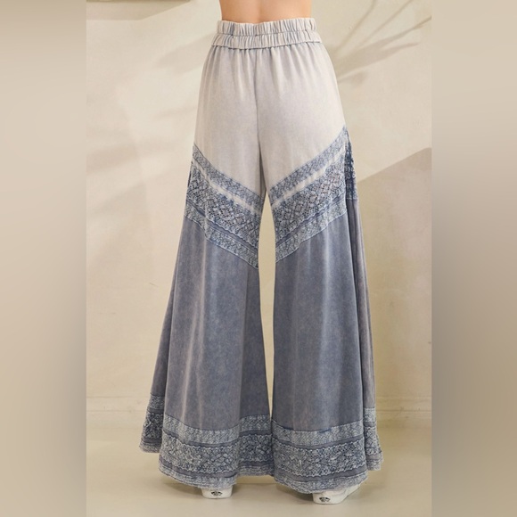 Gorgeous Oli & Hali Blue Wide-Leg Pants - Picture 4 of 10